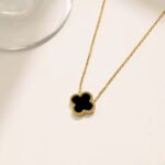 Fashionable titanium steel 13mm four-leaf clover set, simple and versatile, a must-have for internet celebrities, collarbone chain and ear accessories, factory direct supply.